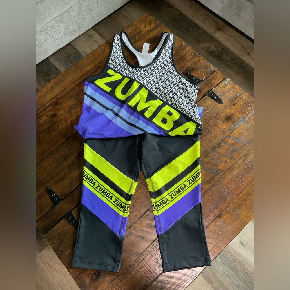 Matching set! Zumba All Day Capri Leggings and Matching Tank
